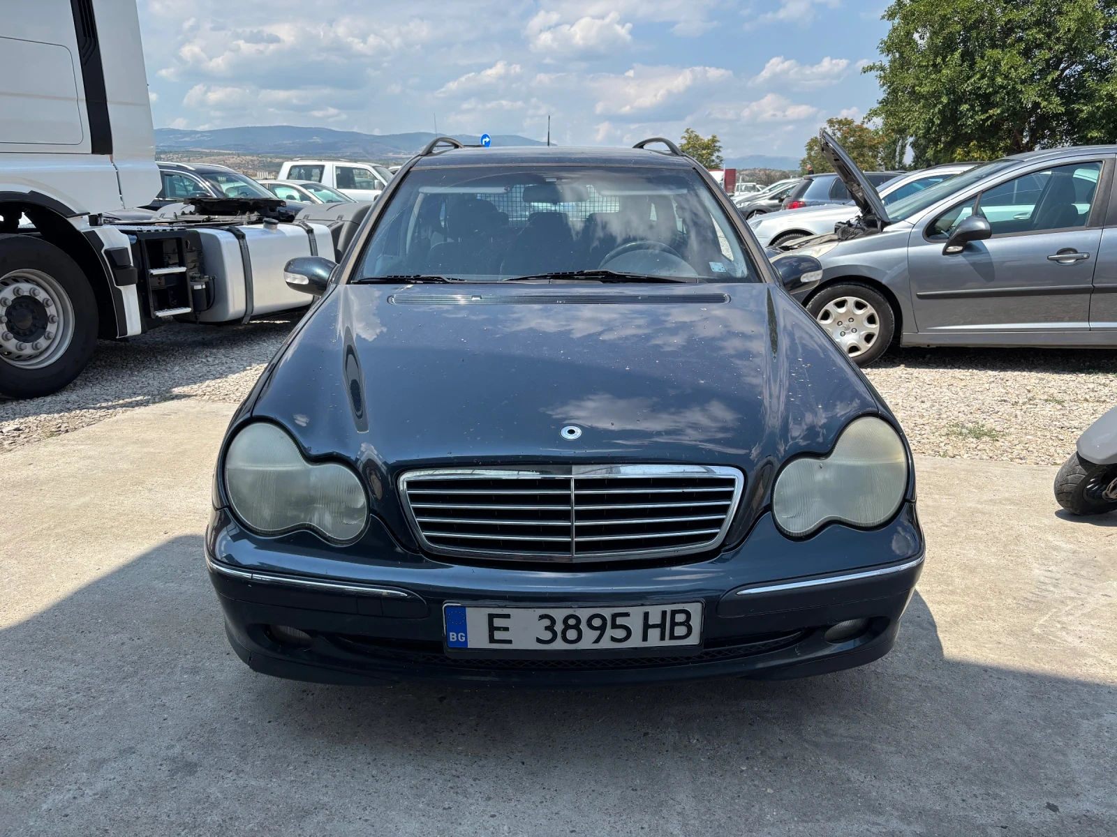 Mercedes-Benz C 220, снимка 3 - Автомобили и джипове - 55667759
