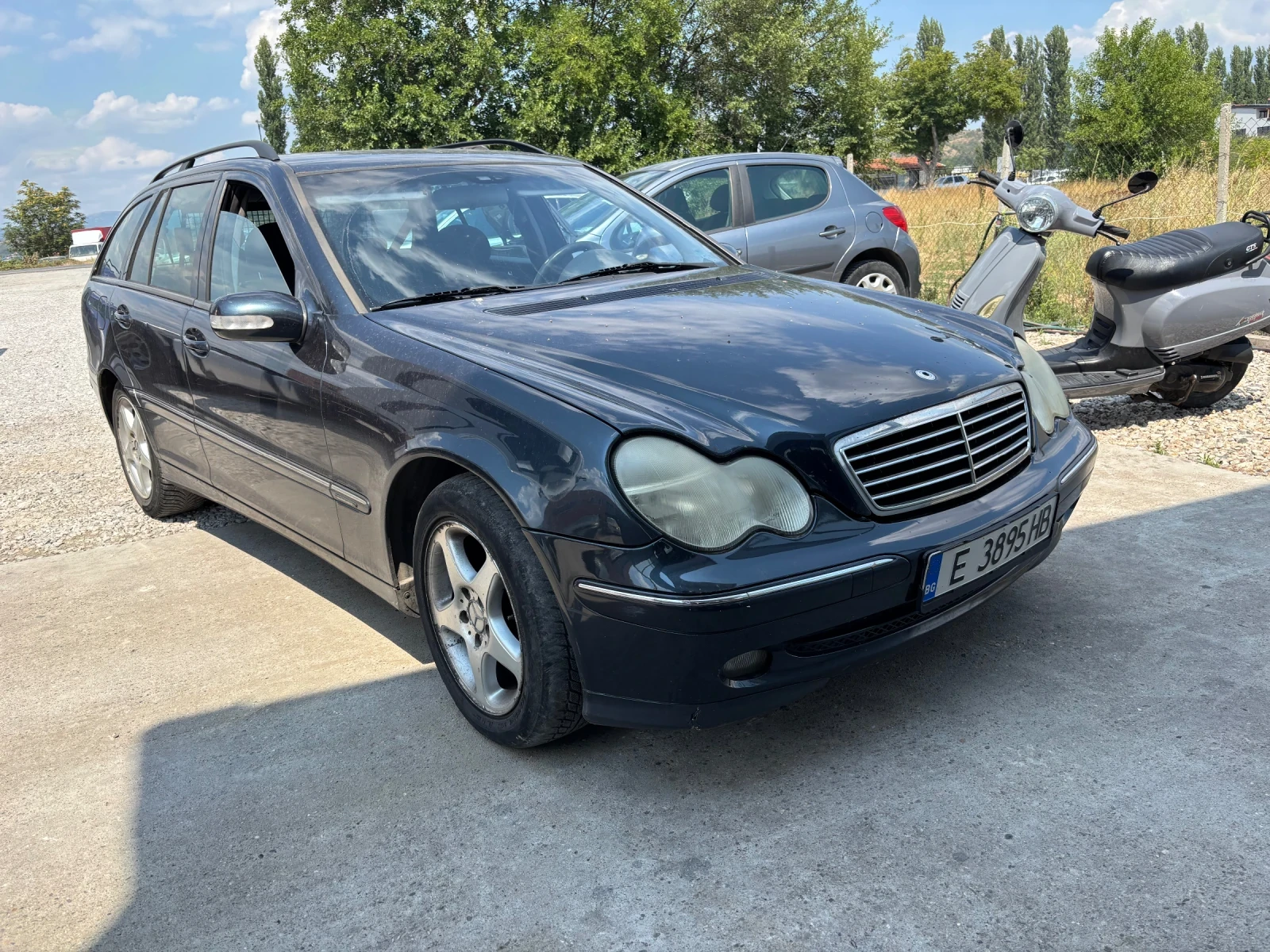 Mercedes-Benz C 220, снимка 2 - Автомобили и джипове - 55667759