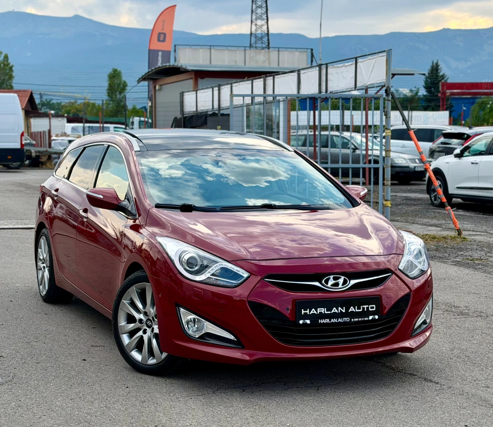Hyundai I40 1.7crdi Premium Keyless Panorama Обдухване 179хил , снимка 2 - Автомобили и джипове - 55791684