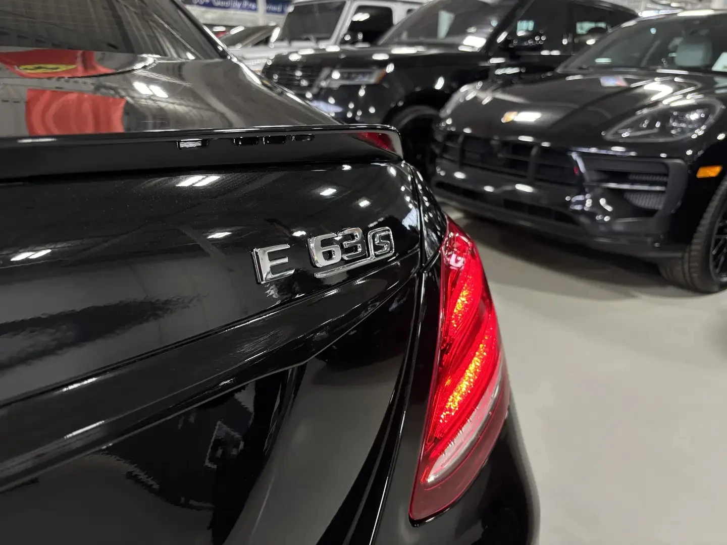 Mercedes-Benz E 63 AMG S FULL ���� �� �������� ���������� | Mobile.bg � ����������� 6