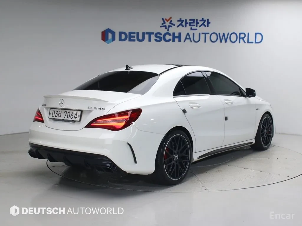 Mercedes-Benz CLA 45 AMG ПАНОРАМА | ПРОВЕРЕНА ИСТОРИЯ | КРАЙНА ЦЕНА, снимка 3 - Автомобили и джипове - 56116333