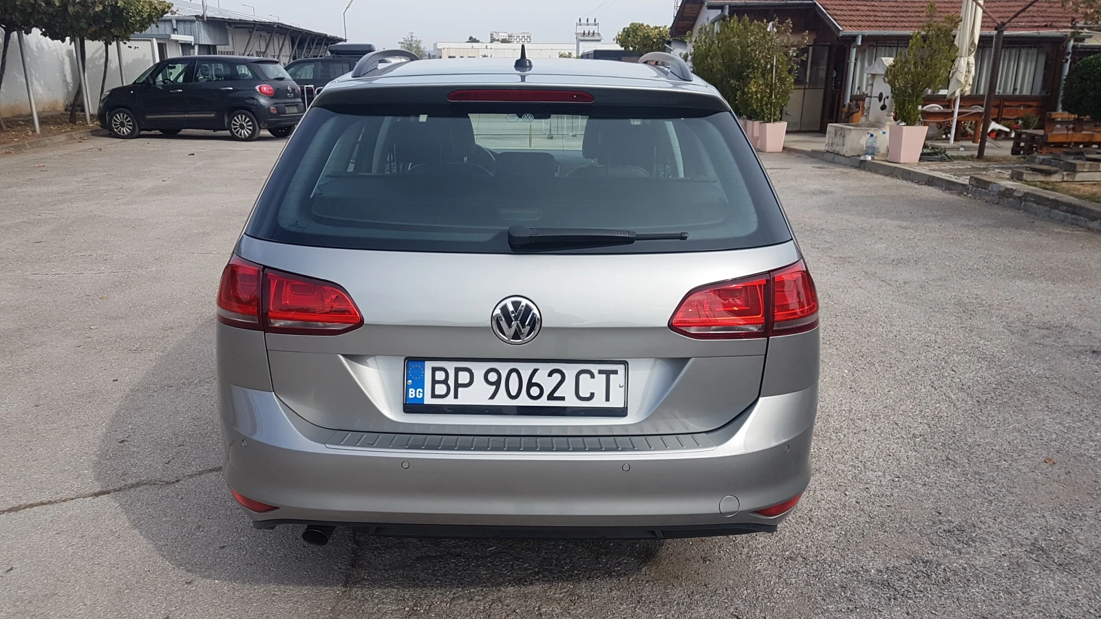 VW Golf 1.6TDI 110кс, снимка 7 - Автомобили и джипове - 56448899