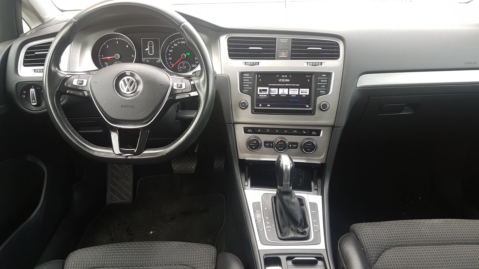 VW Golf 1.6TDI 110кс, снимка 15 - Автомобили и джипове - 56448899