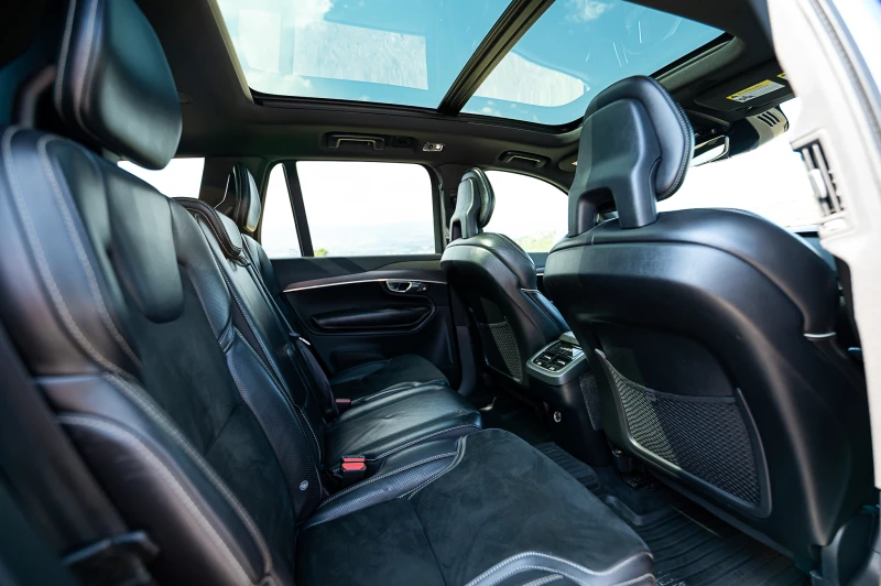 Volvo Xc90 T6 R-Design , снимка 11 - Автомобили и джипове - 51664037