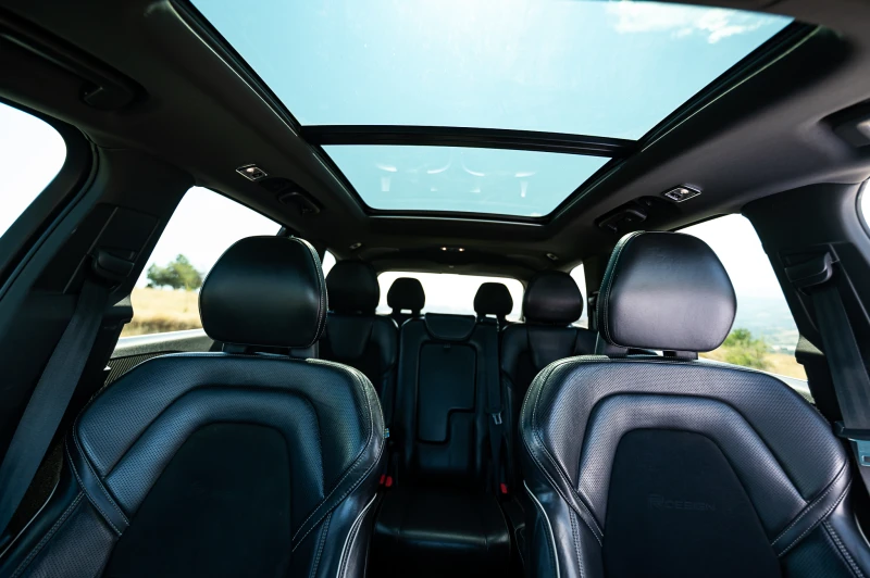 Volvo Xc90 T6 R-Design , снимка 12 - Автомобили и джипове - 51664037