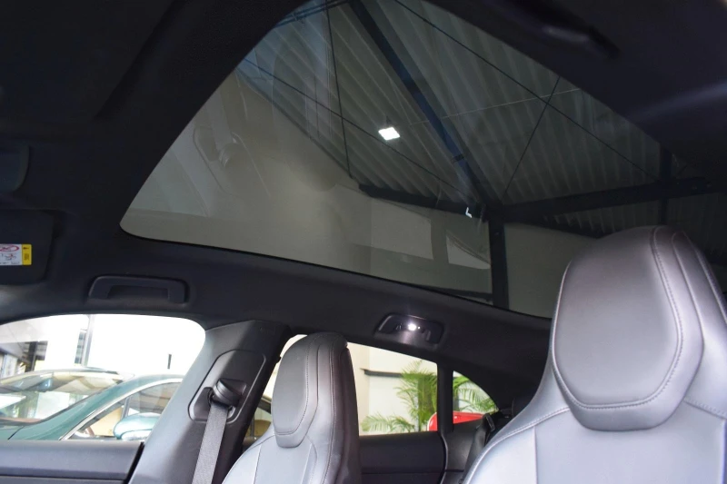 Porsche Macan SPORT-TURISMO* 93kW* PANO* DISTR* CAM* LED* , снимка 6 - Автомобили и джипове - 52132153