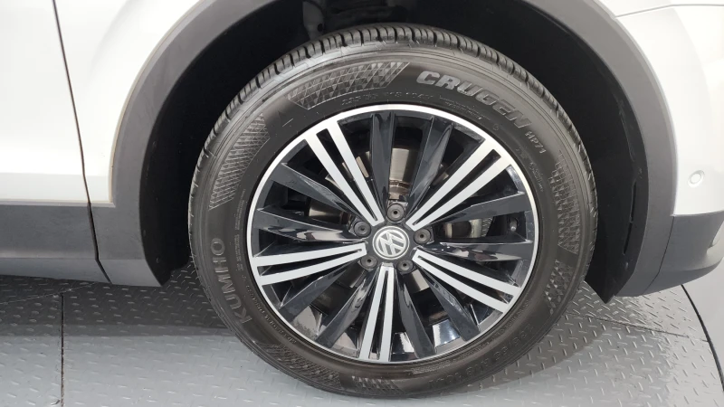 VW Tiguan 2.0TDI PRESTIGE , снимка 5 - Автомобили и джипове - 52536022