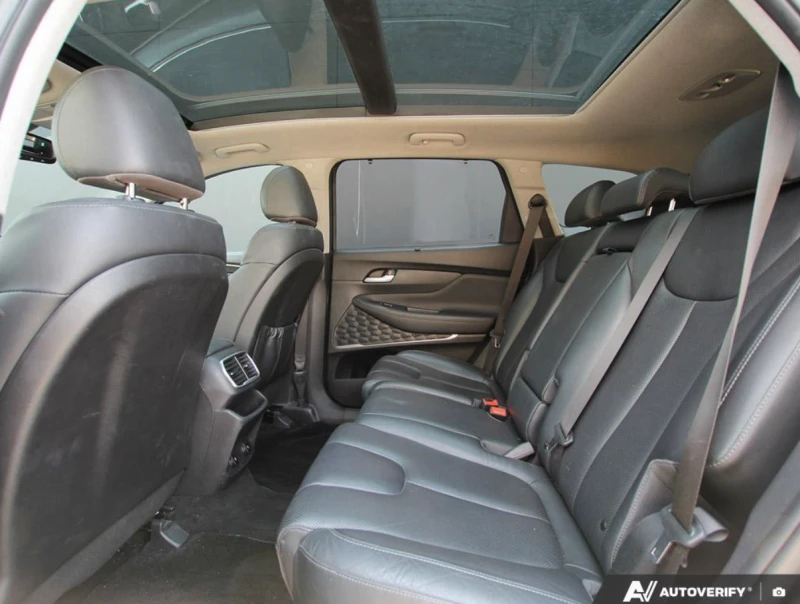 Hyundai Santa fe 2020 Hyundai Santa Fe Luxury, снимка 9 - Автомобили и джипове - 52706679