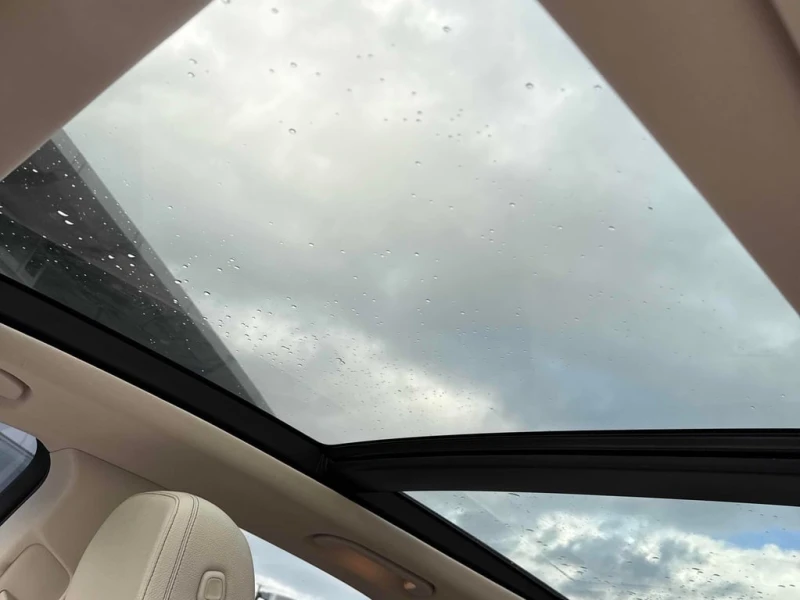 Mercedes-Benz GLE * 350 * CARFAX * БЕЗ ПЪРВОНАЧАЛНА ВНОСКА, снимка 11 - Автомобили и джипове - 53049552