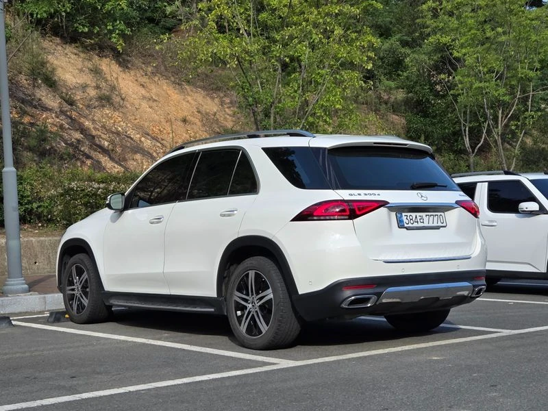 Mercedes-Benz GLE GLE300d 4MATIC| 245�.�. | Mobile.bg � ����������� 4