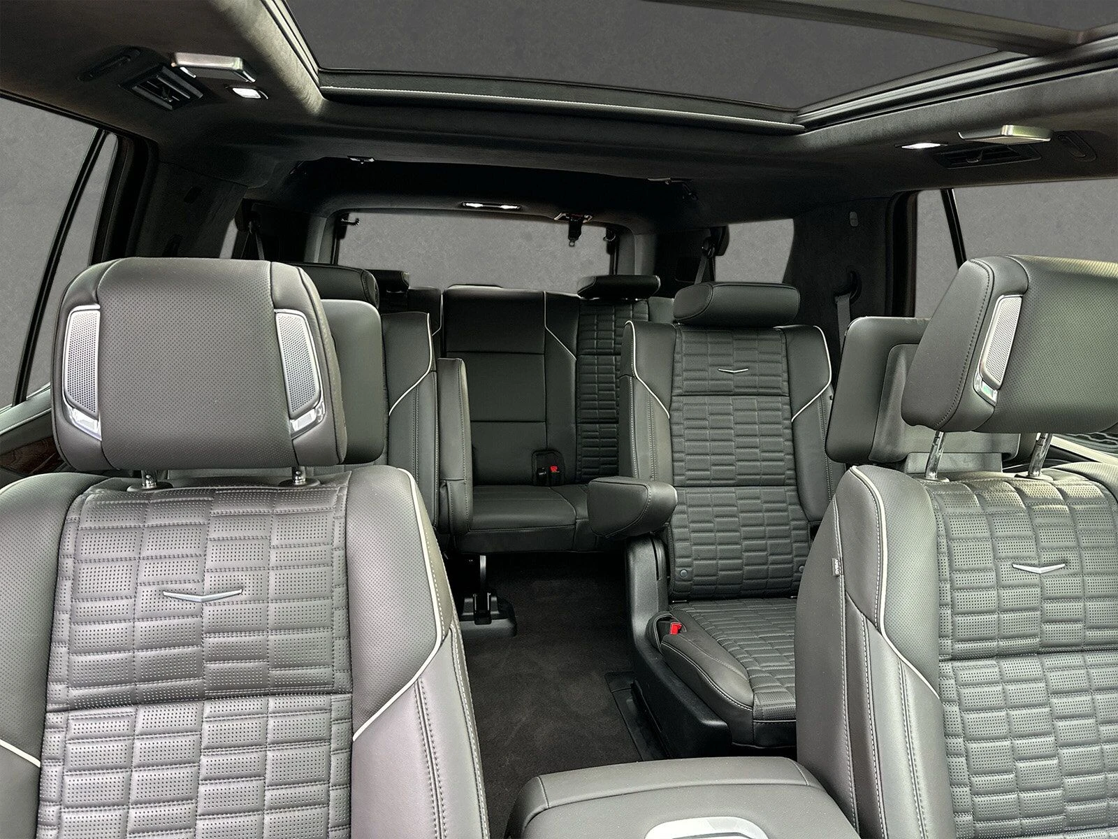 Cadillac Escalade 6.2 V8/ LUXURY PLATINUM/ PANO/ 360/ HEAD UP/ TV/  - изображение 9