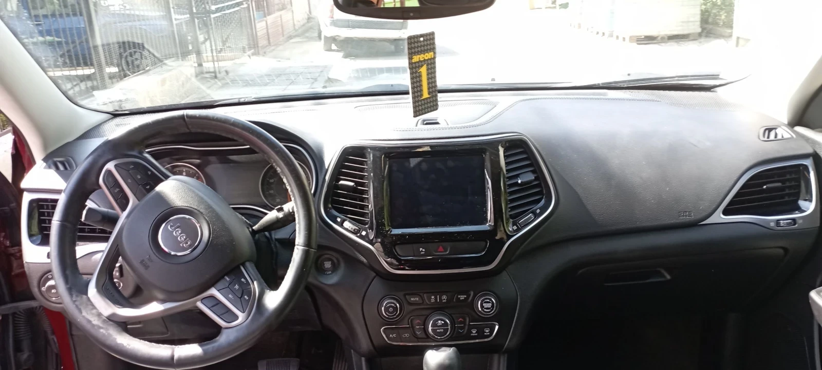 Jeep Cherokee 2.4 - изображение 5