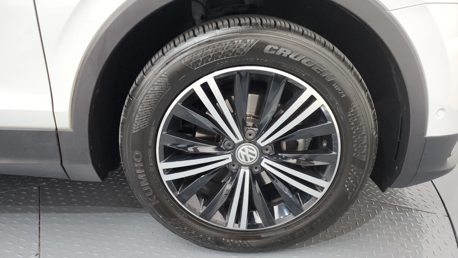 VW Tiguan 2.0TDI PRESTIGE  - изображение 5