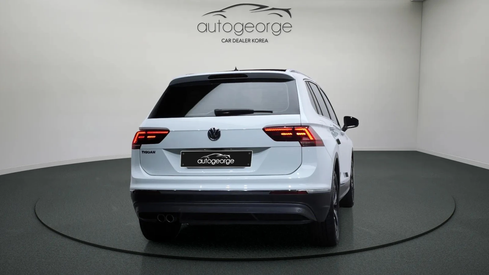 VW Tiguan 2.0TDI PRESTIGE  - изображение 4