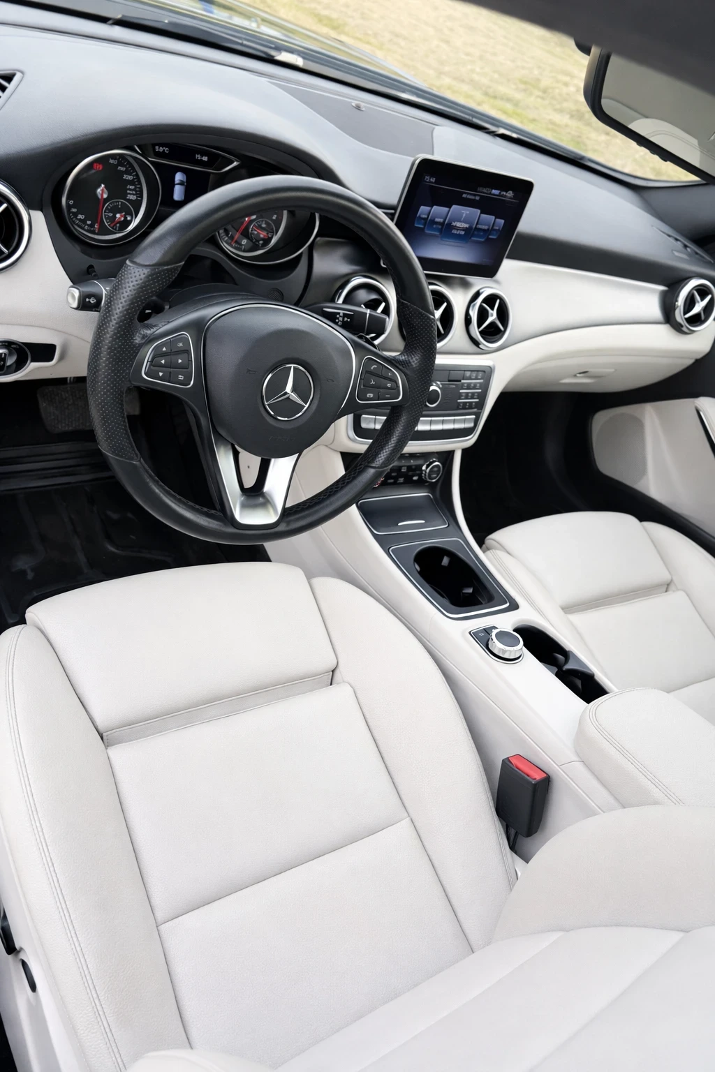 Mercedes-Benz GLA 250 Mercedes GLA 250 4MATIC AMG FACE/ 102 000 �� | Mobile.bg � ����������� 12