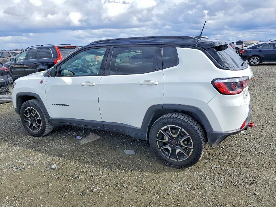 Jeep Compass 2.0L 4 4x4 w/Front Whl Drv | Mobile.bg � ����������� 2