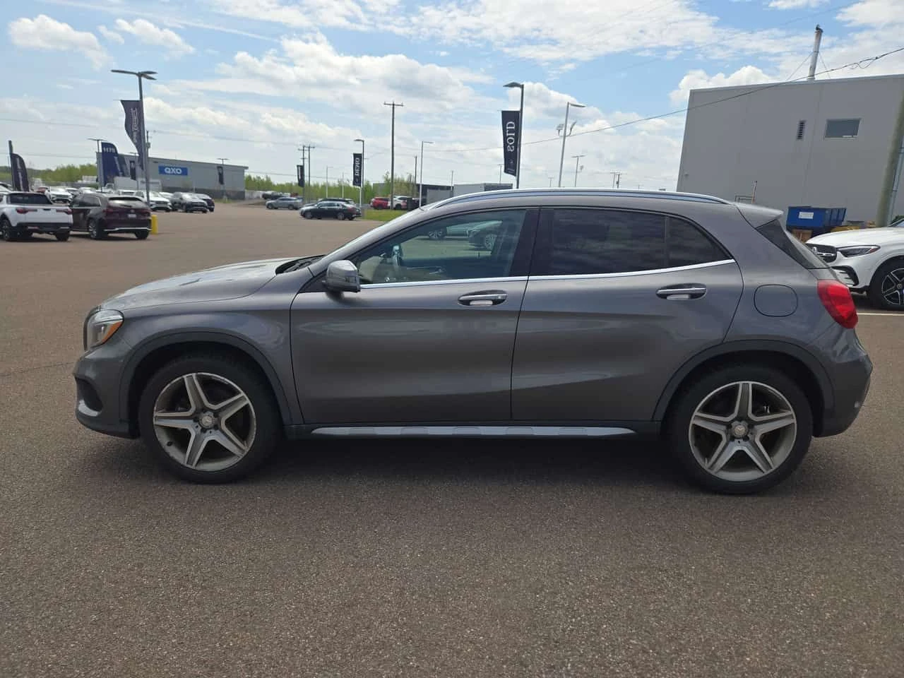 Mercedes-Benz GLA * 250 * АВТОКРЕДИТ БЕЗ ПЪРВОНАЧАЛНА ВНОСКА, снимка 4 - Автомобили и джипове - 54628775