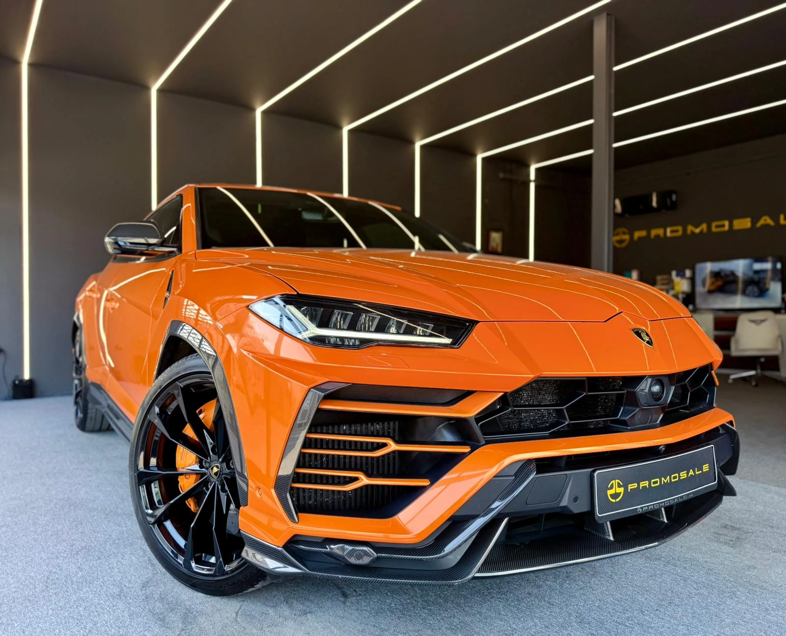 Lamborghini Urus Carbon* B&O 3D* V8* Ceramic* Лизинг