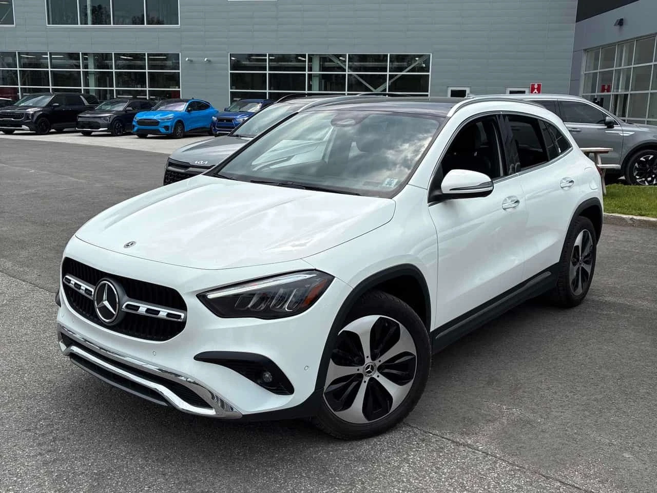 Mercedes-Benz GLA * 250 * CARFAX * БЕЗ ПЪРВОНАЧАЛНА ВНОСКА