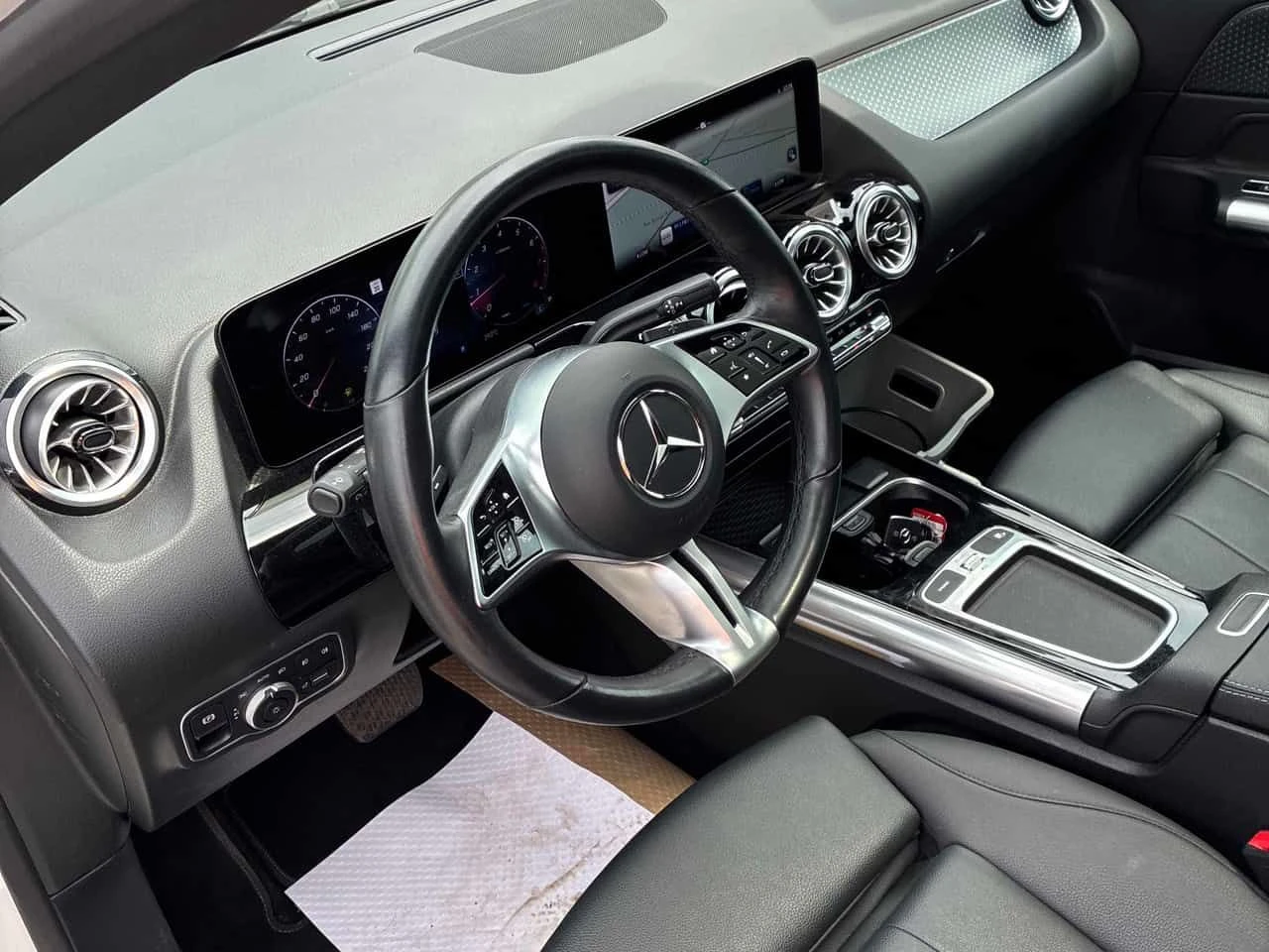 Mercedes-Benz GLA 250 | CARFAX | БЕЗ ПЪРВОНАЧАЛНА ВНОСКА, снимка 9 - Автомобили и джипове - 55106096
