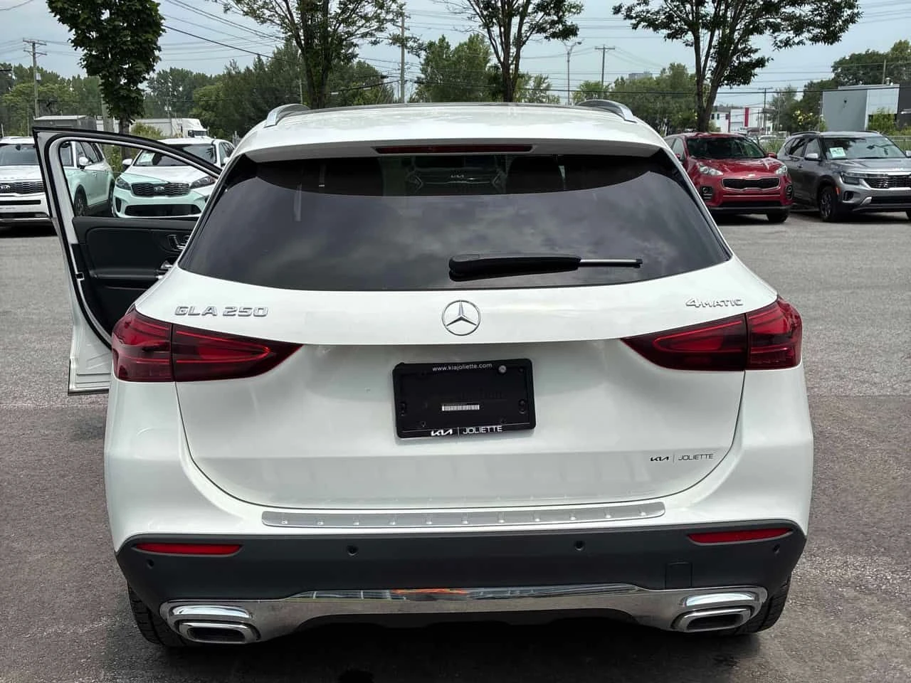 Mercedes-Benz GLA 250 | CARFAX | БЕЗ ПЪРВОНАЧАЛНА ВНОСКА, снимка 6 - Автомобили и джипове - 55106096