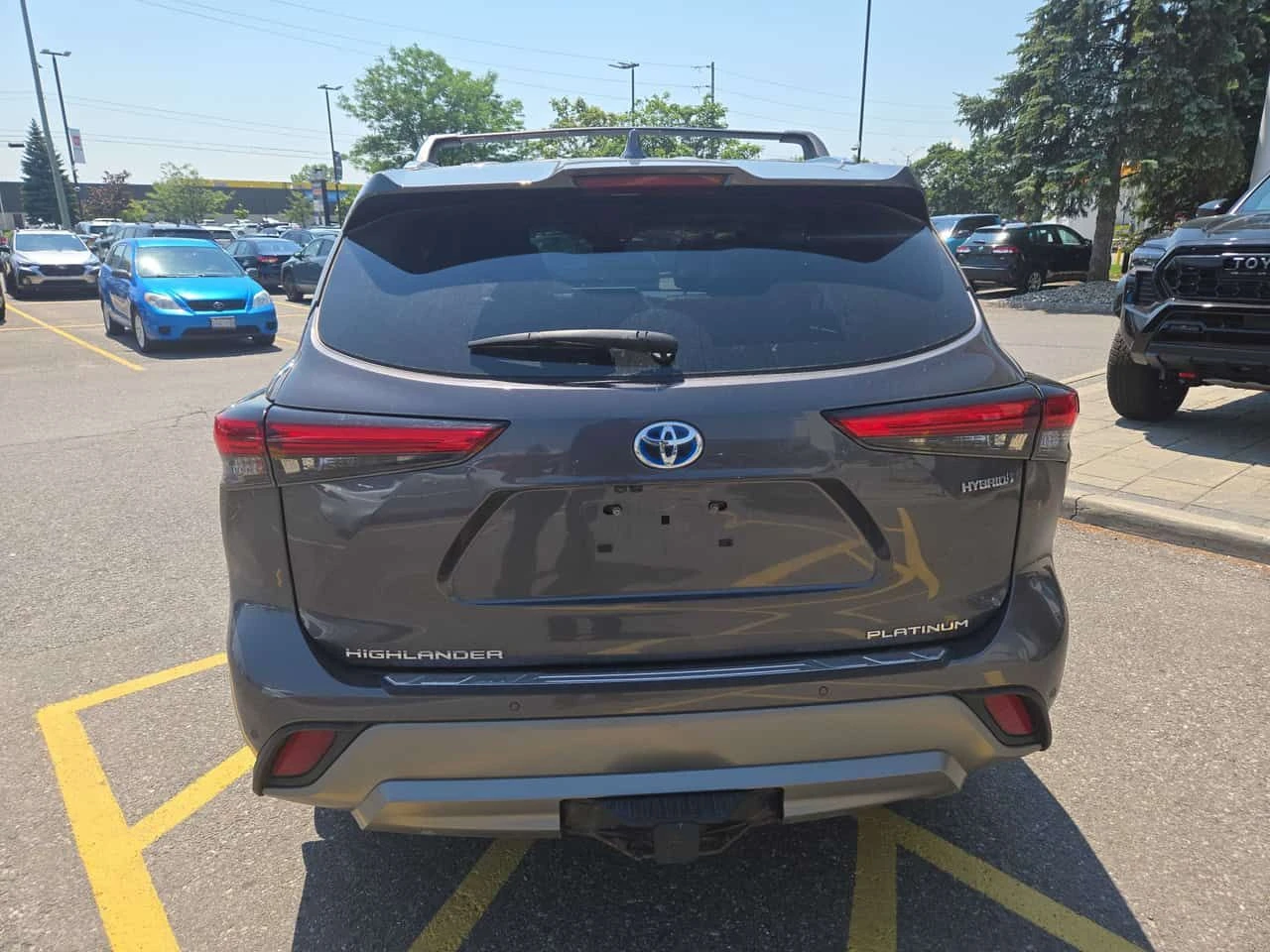 Toyota Highlander * Hybrid Limited* АВТОКРЕДИТ БЕЗ ПЪРВОНАЧАЛНА* , снимка 4 - Автомобили и джипове - 55135460