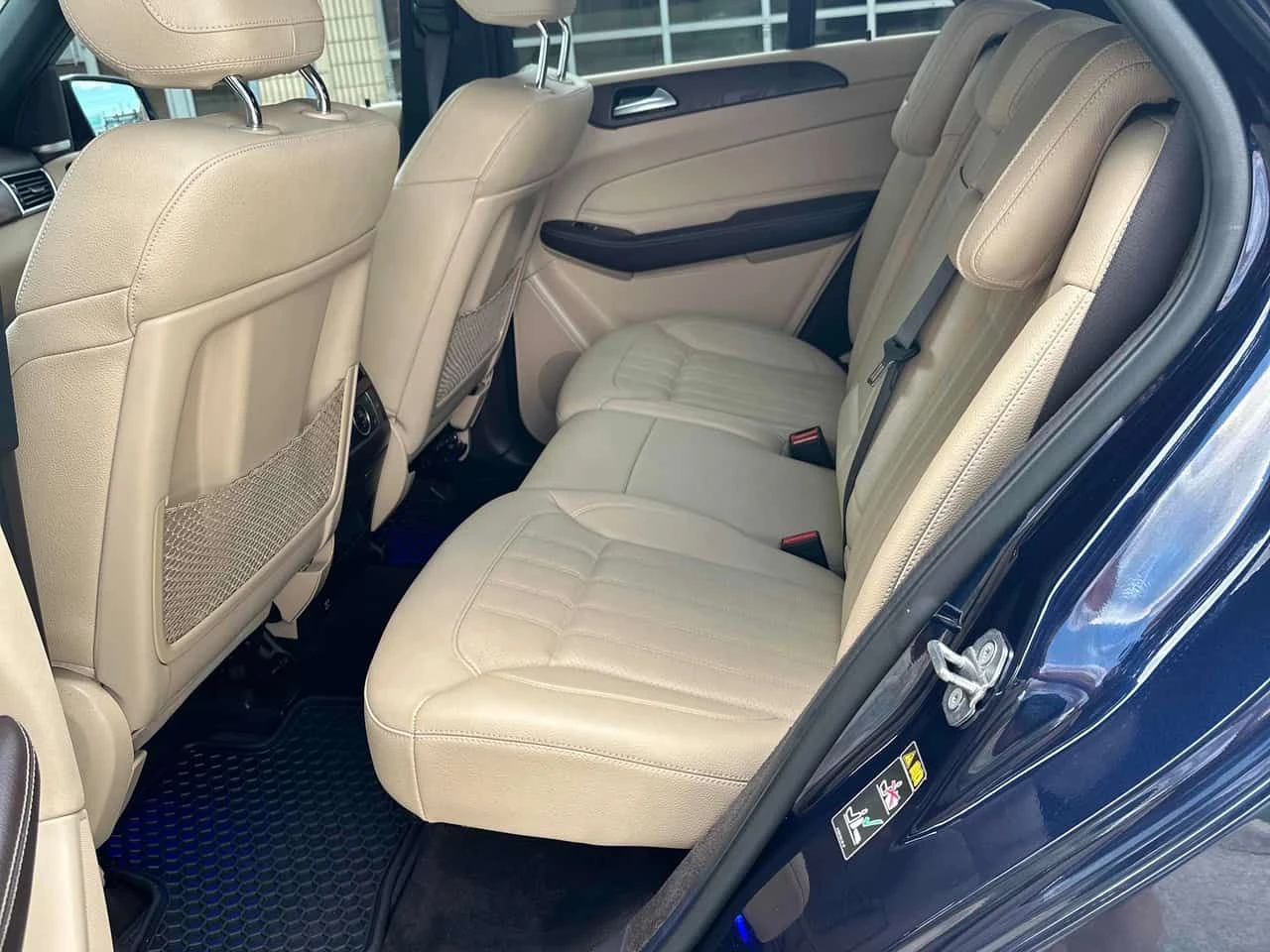 Mercedes-Benz GLE 400 4MATIC * AMG PACK* 360 КАМЕРА* ПАНОРАМА* , снимка 17 - Автомобили и джипове - 55255112