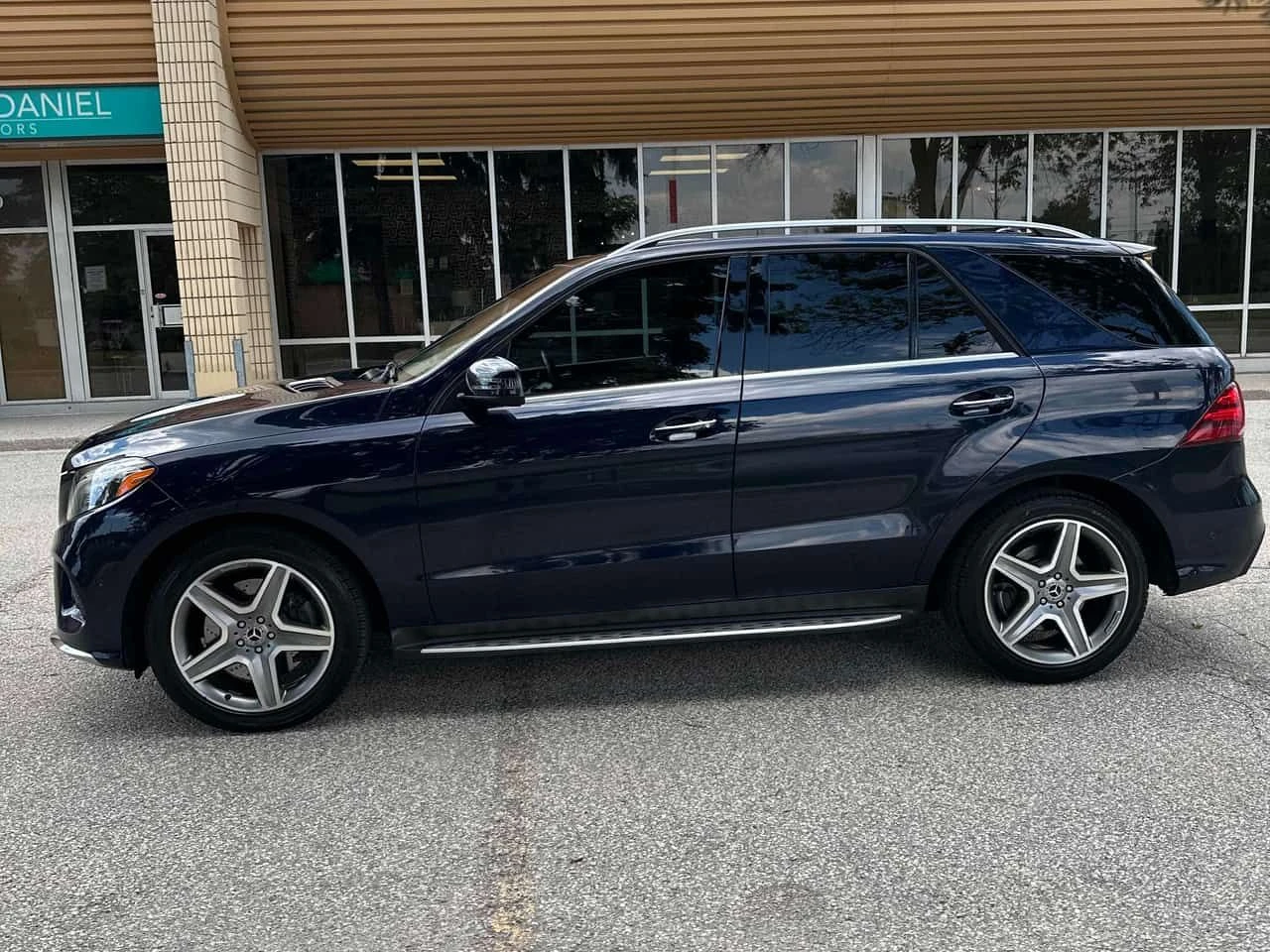 Mercedes-Benz GLE 400 4MATIC * AMG PACK* 360 КАМЕРА* ПАНОРАМА* , снимка 3 - Автомобили и джипове - 55255112