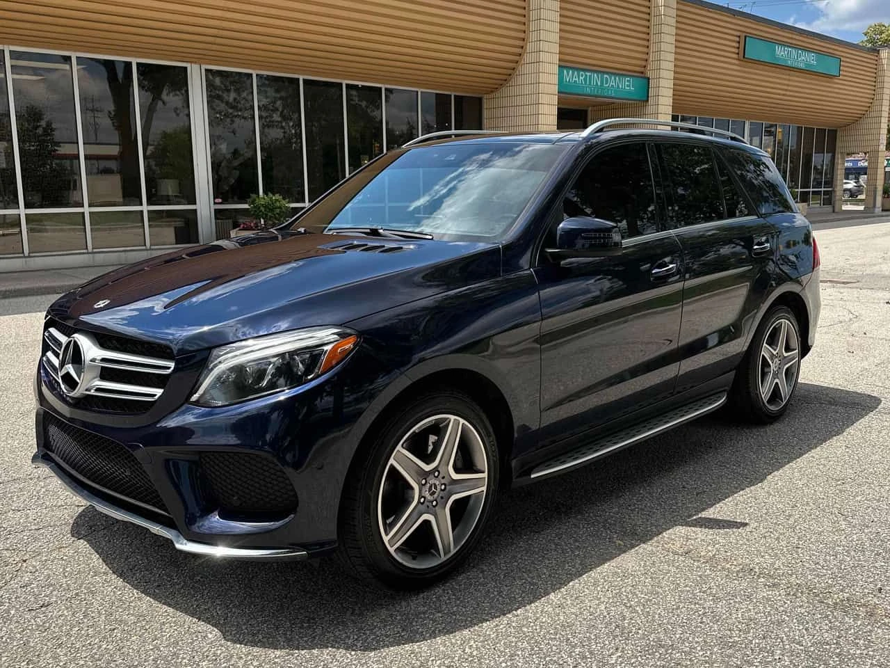 Mercedes-Benz GLE 400 4MATIC * AMG PACK* 360 КАМЕРА* ПАНОРАМА* 