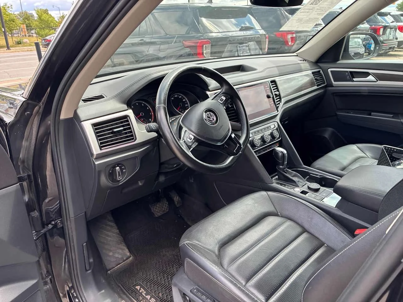 VW Atlas * Highline * CARFAX * БЕЗ ПЪРВОНАЧАЛНА ВНОСКА, снимка 5 - Автомобили и джипове - 55662934