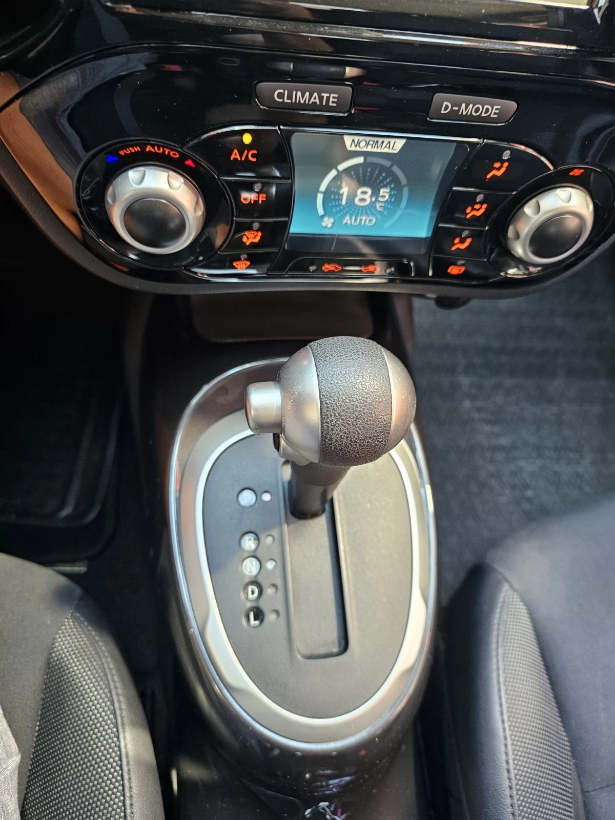 Nissan Juke 1.6 Aut. 360 KeylessGo , снимка 11 - Автомобили и джипове - 55738972