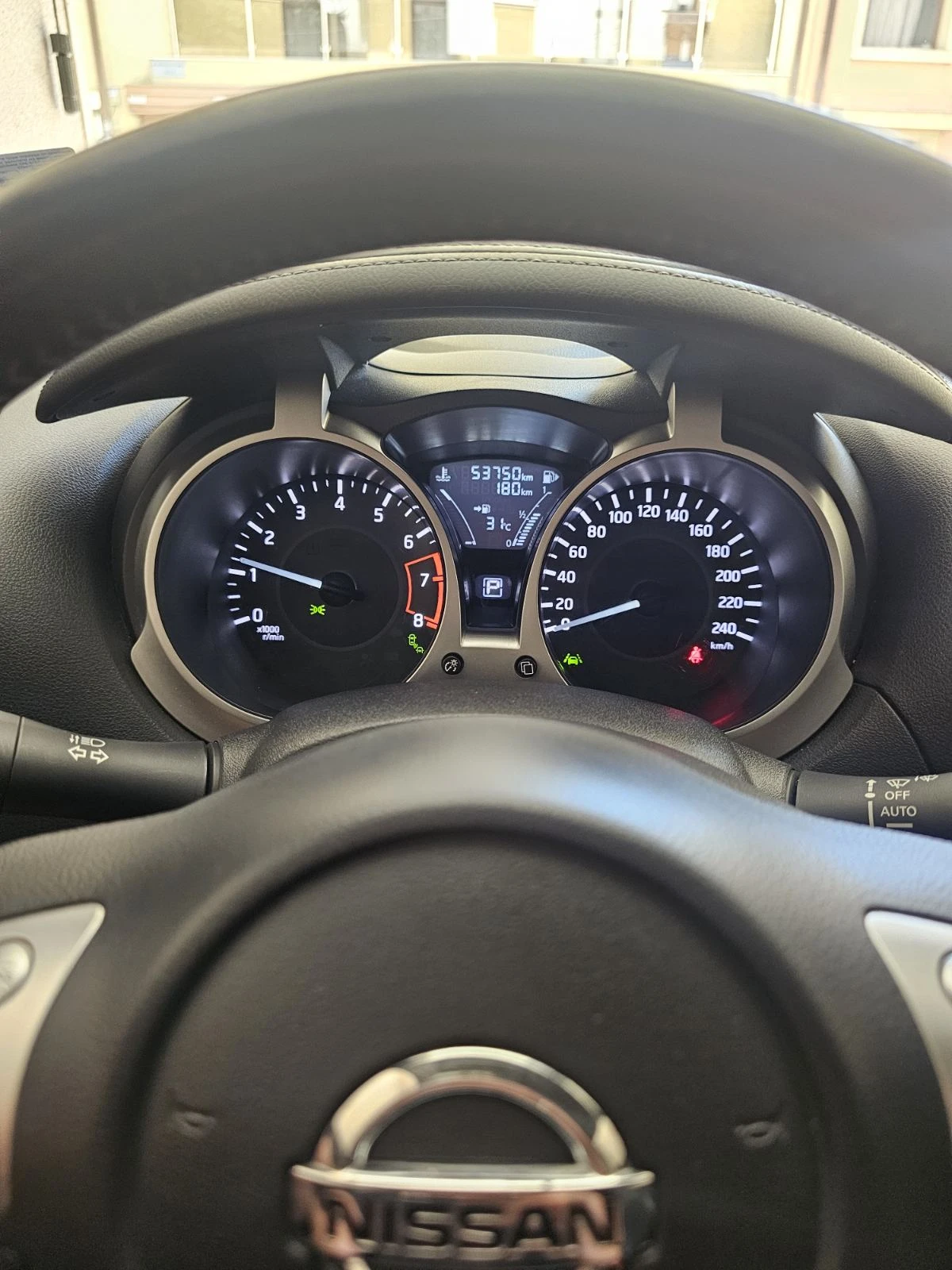 Nissan Juke 1.6 Aut. 360 KeylessGo , снимка 15 - Автомобили и джипове - 55738972