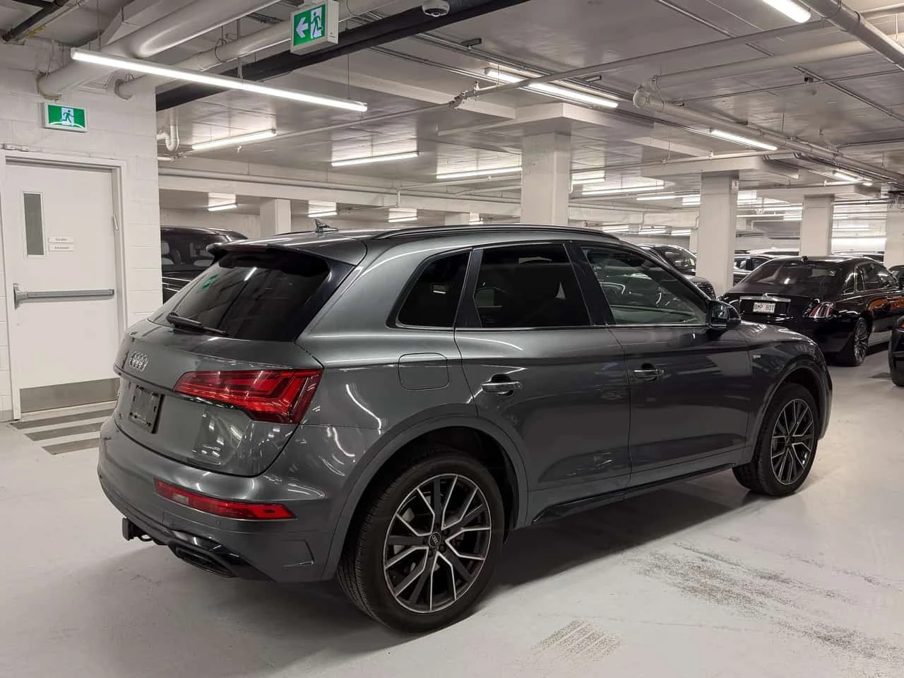 Audi Q5  Technik BLACK OPTIC / 360 / DIS /B&O/CARFAX , снимка 3 - Автомобили и джипове - 55767770