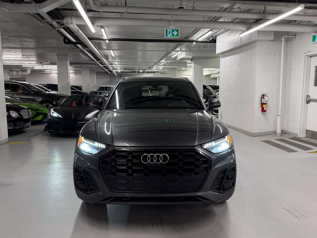Audi Q5  Technik BLACK OPTIC / 360 / DIS /B&O/CARFAX , снимка 6 - Автомобили и джипове - 55767770