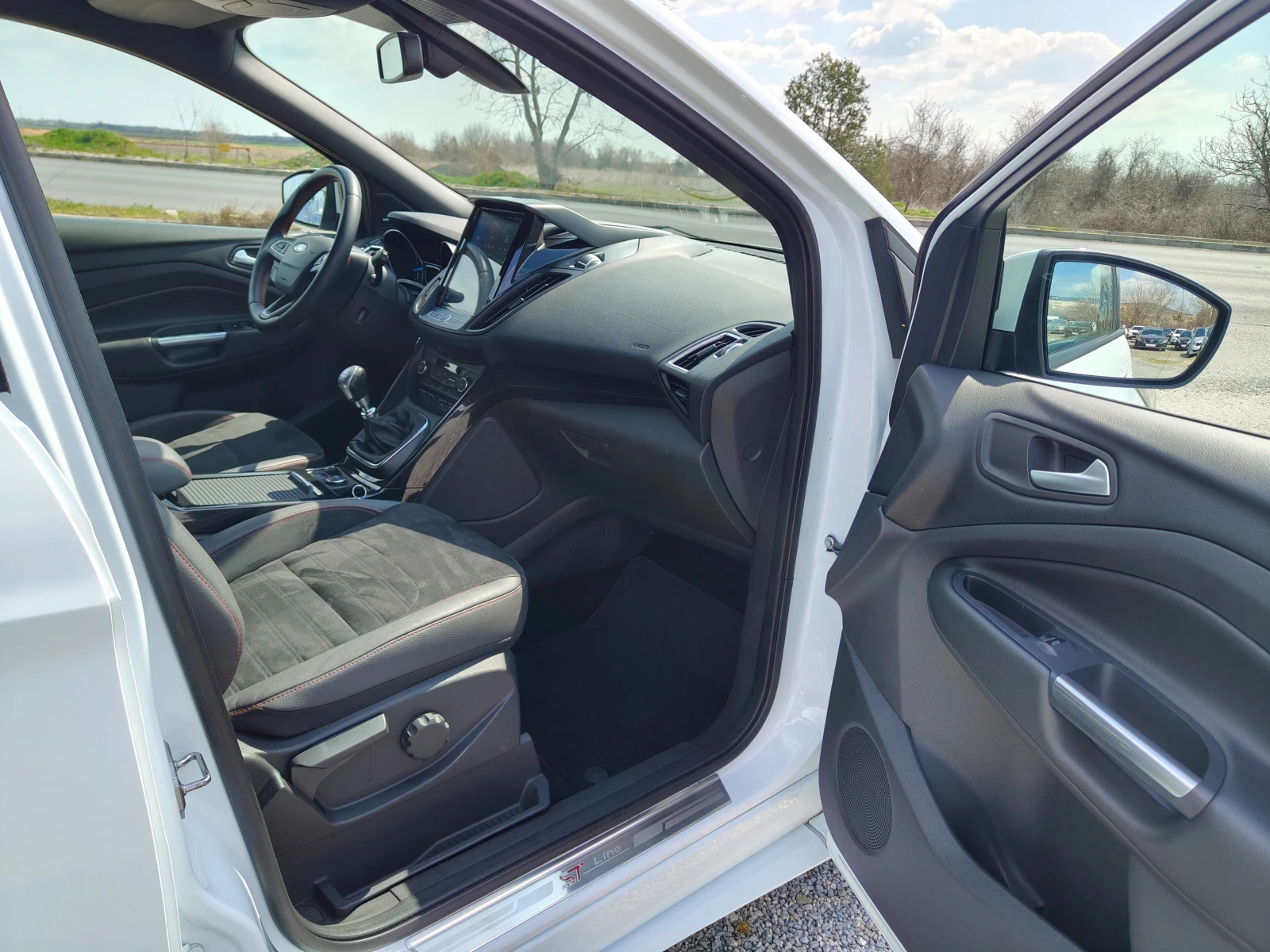 Ford Kuga ST-LINE FULL EURO 6D 58900 км !!!, снимка 12 - Автомобили и джипове - 56113235