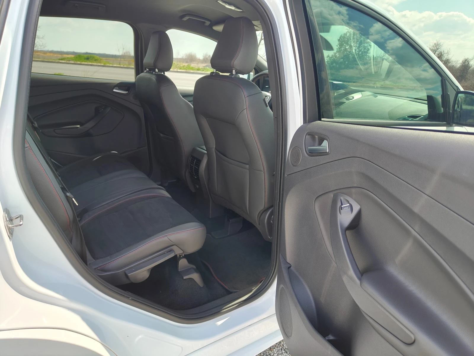 Ford Kuga ST-LINE FULL EURO 6D 58900 км !!!, снимка 11 - Автомобили и джипове - 56113235