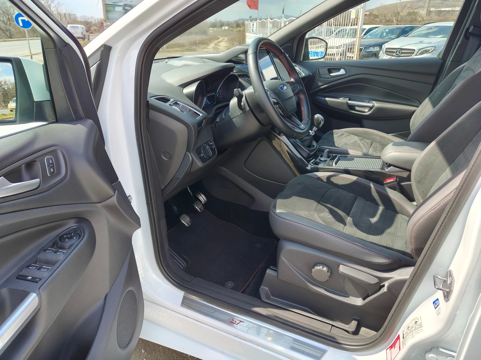 Ford Kuga ST-LINE FULL EURO 6D 58900 км !!!, снимка 8 - Автомобили и джипове - 56113235