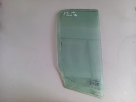 Стъкло задно дясно малко Рено Клио 4врати 