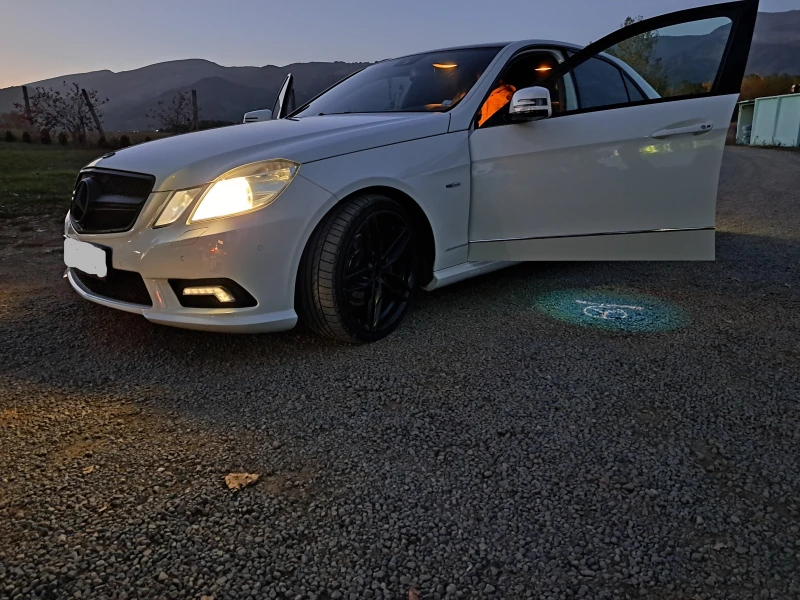 Mercedes-Benz E 200 7 G-Tronic Avantgarde AMG , снимка 15 - Автомобили и джипове - 49148265