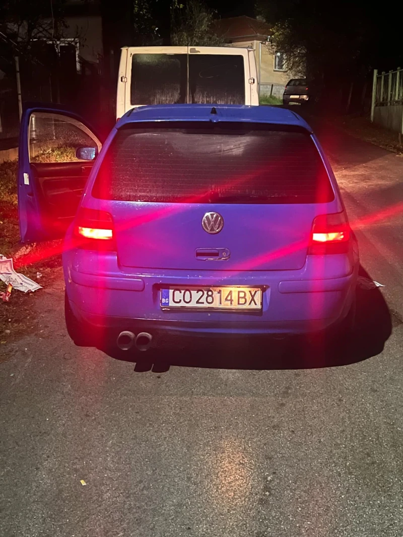 VW Golf, снимка 3 - Автомобили и джипове - 48160437