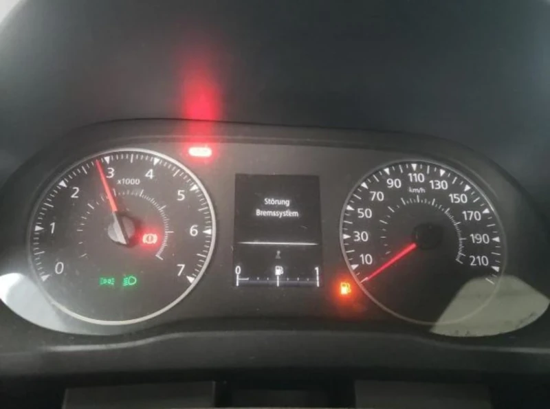 Renault Express 1.3 i 600km, снимка 9 - Автомобили и джипове - 48238156