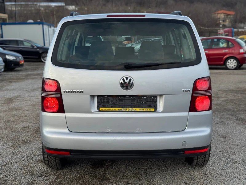 VW Touran 1.9TDI 105кс 6с 7-МЕСТА FaceLift КЛИМАТРОНИК, снимка 5 - Автомобили и джипове - 48632906