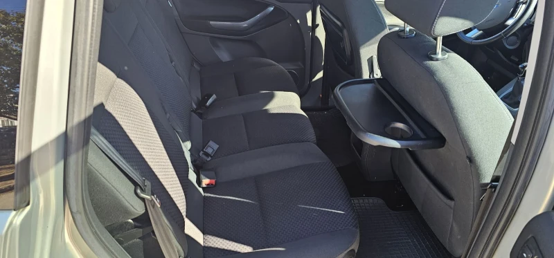 Ford C-max 1.6TDCI 109к.с, снимка 13 - Автомобили и джипове - 51793684