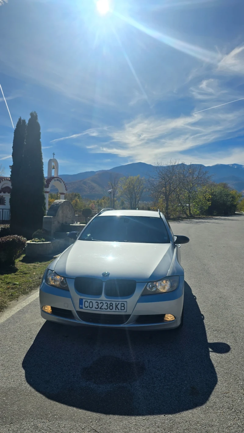 BMW 320, снимка 4 - Автомобили и джипове - 53000564