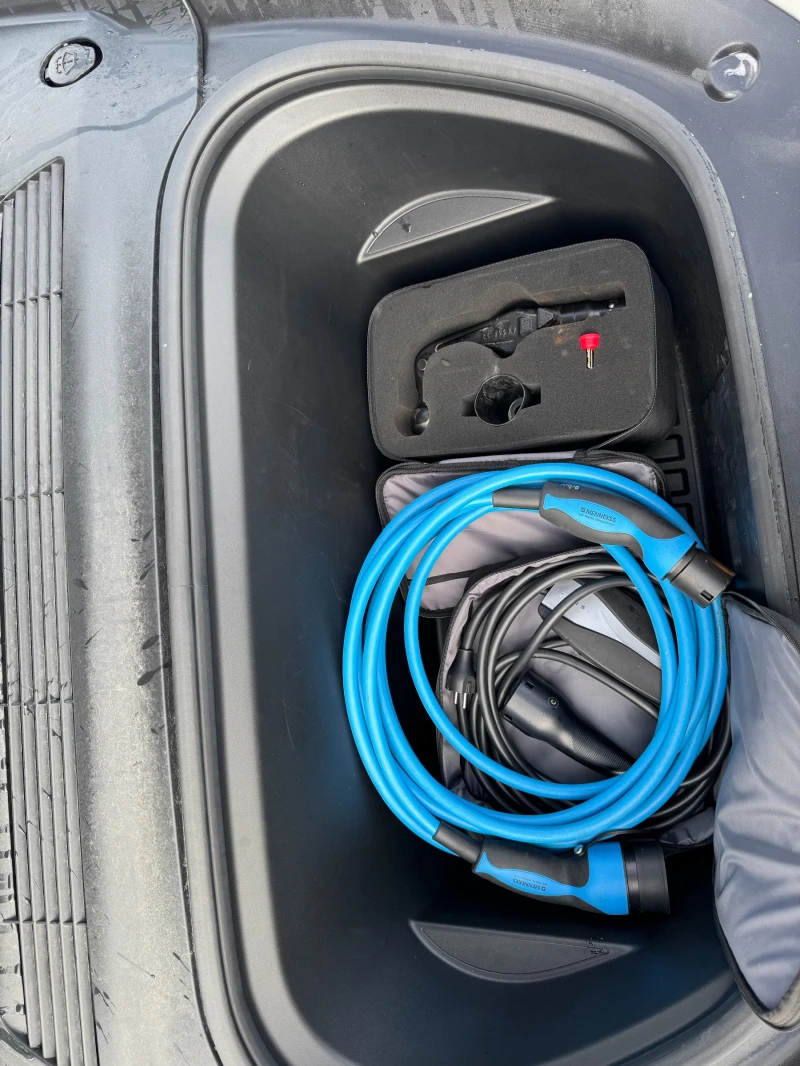 Tesla Model Y Long Range AWD Гаранция Парктроници, снимка 16 - Автомобили и джипове - 53453226