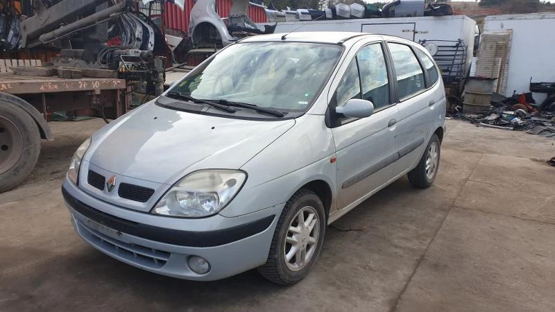 Renault Scenic 1.9 dci, снимка 1 - Автомобили и джипове - 28125678