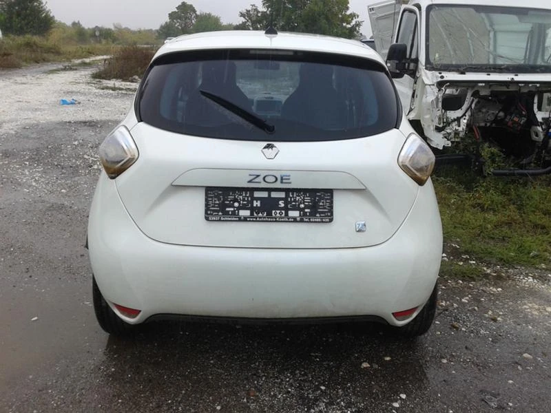 Renault Zoe, снимка 4 - Автомобили и джипове - 30172907