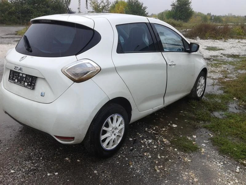 Renault Zoe, снимка 6 - Автомобили и джипове - 30172907