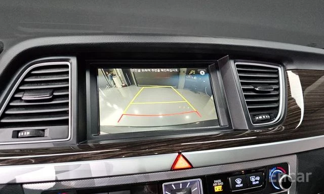 Genesis G80 G80 3.3 GDI Luxury, снимка 15 - Автомобили и джипове - 53930959