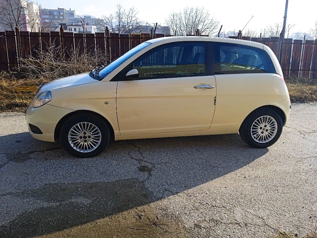 Lancia Ypsilon 1.3 Myltijet  - изображение 3